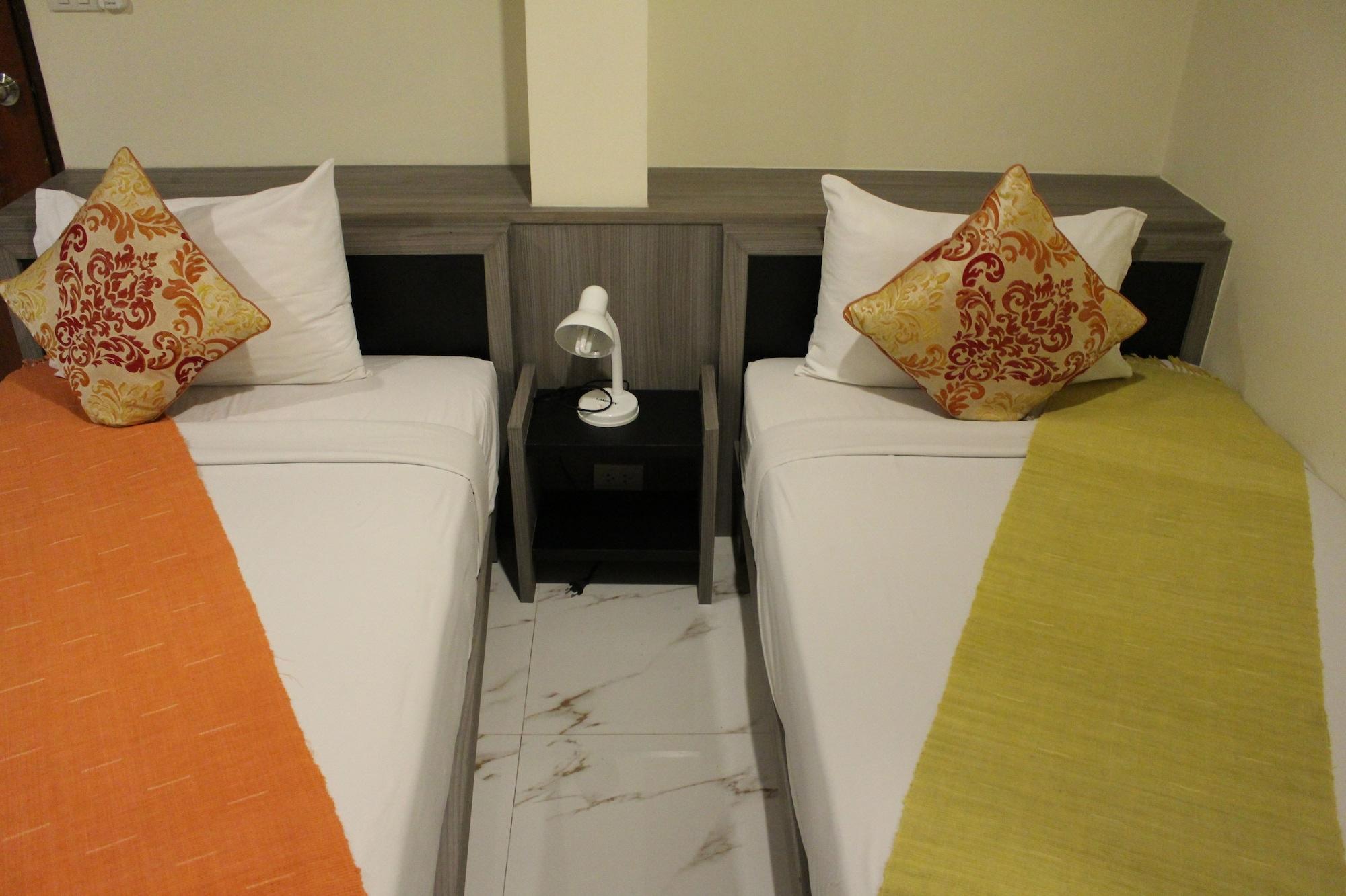 Samsen Sam Place Bangkok Exterior photo